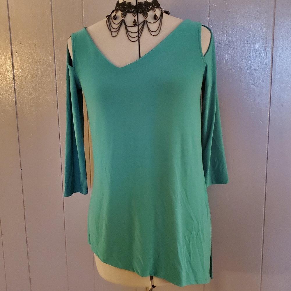 Last Tango Asymmetrical 3/4 Sleeve Blouse